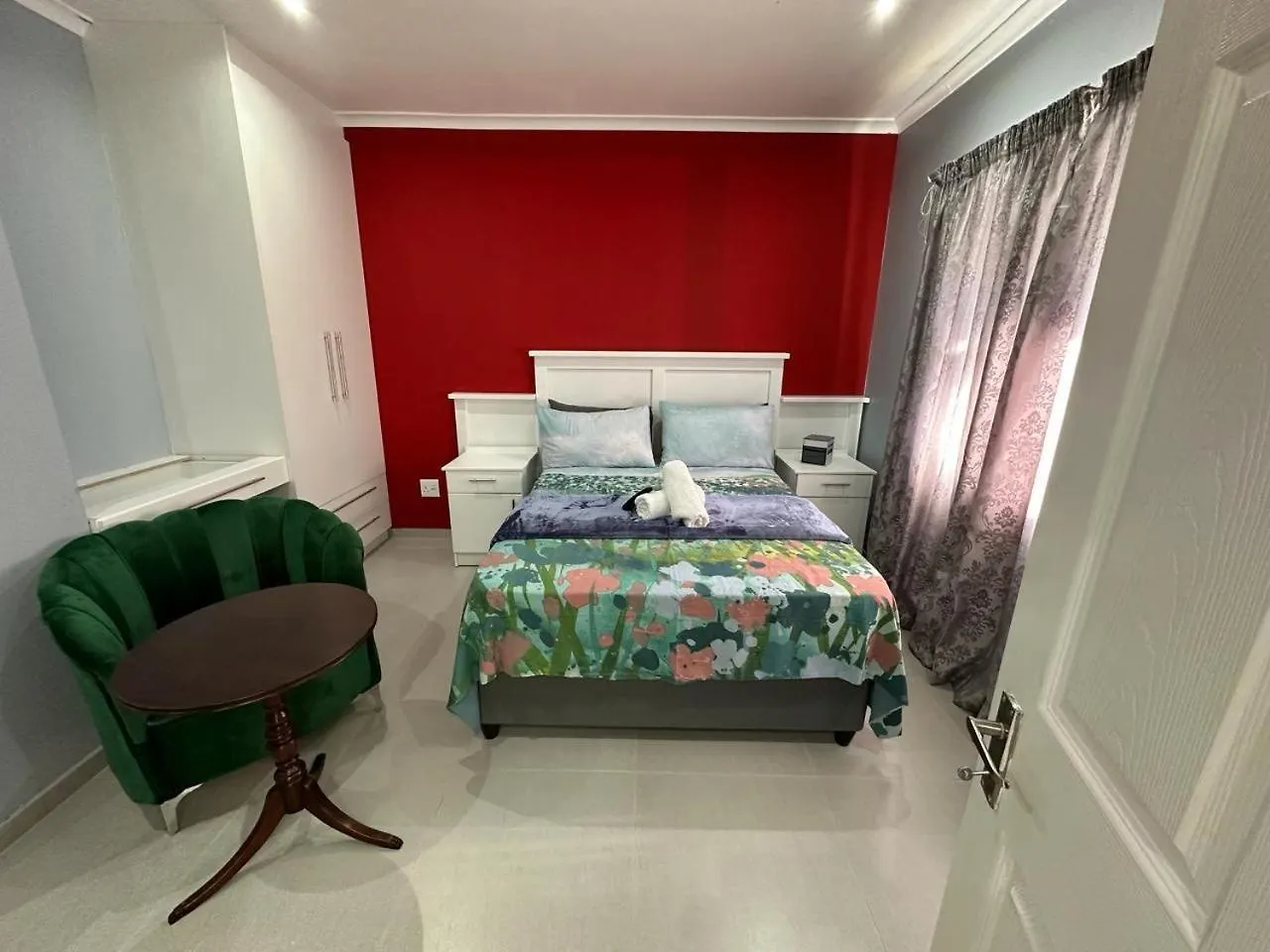 Malaika Guest House Κέιπ Τάουν